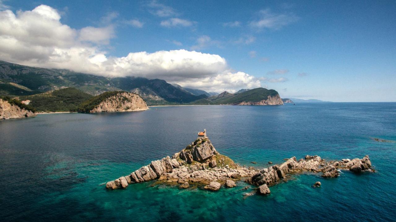 Vikendica Sea
